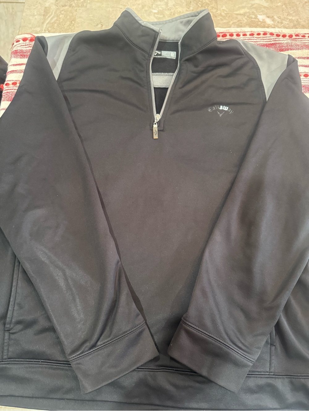 Callaway Men's Black and Gray Crewneck 1/4 Zip Pullover